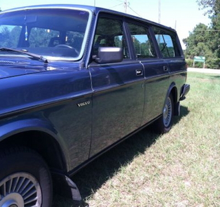 Illustration for article titled For $2,000, This SloVolvo Could Be Yours